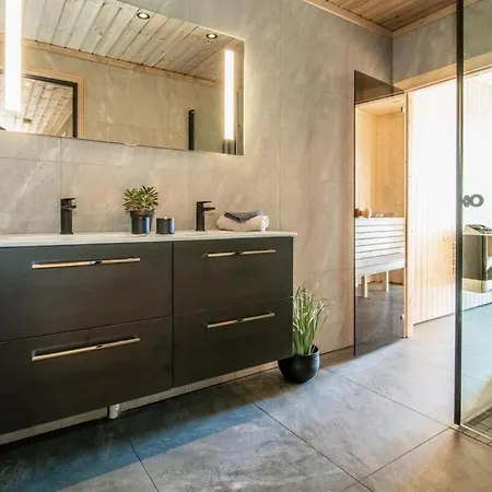 Cosy Newly Built Mountain